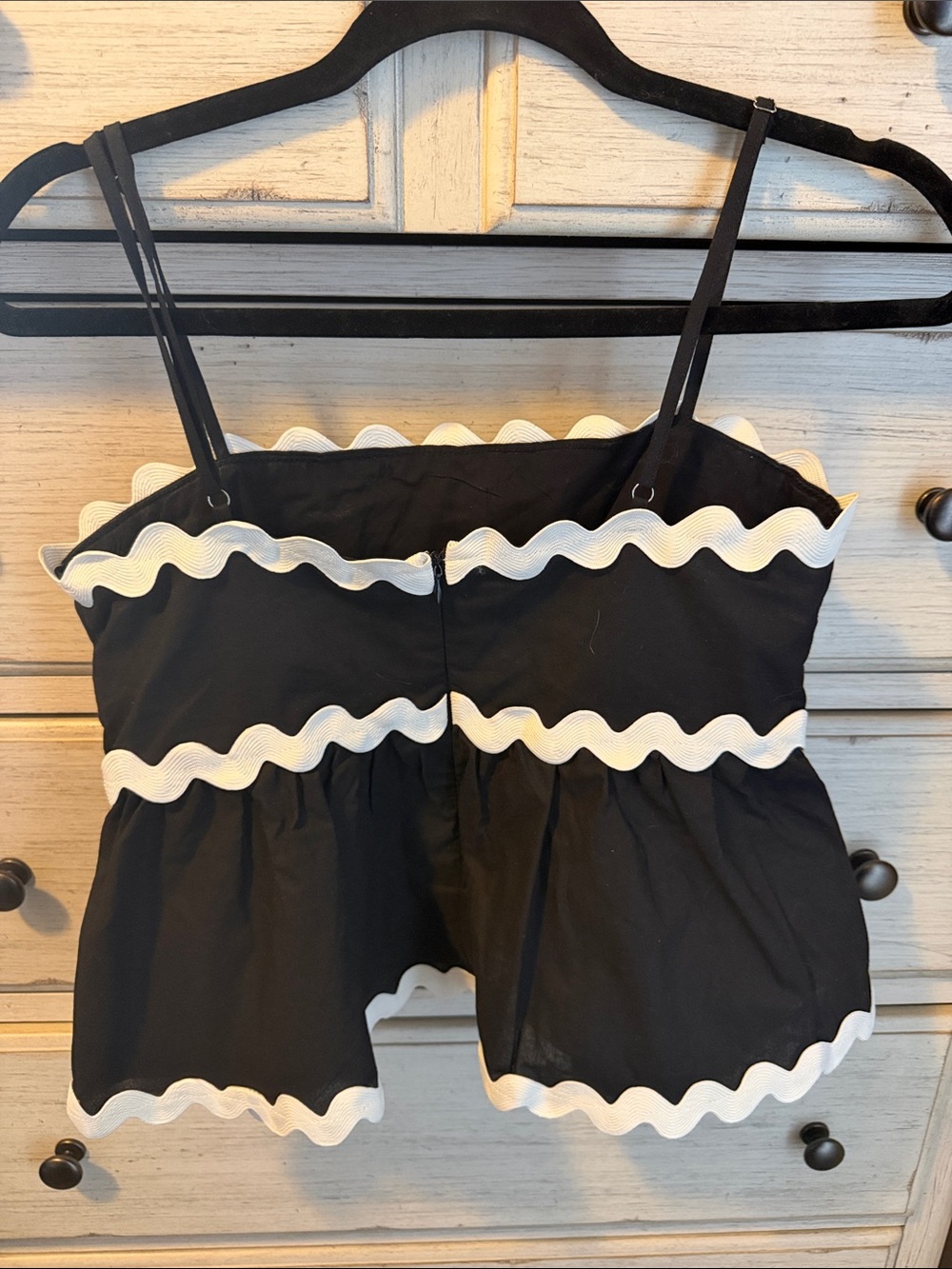 Black Peplum Tank with White Ric Rac Trim - Picture 3 of 6